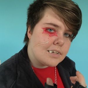 Meet your Posher, Elliot